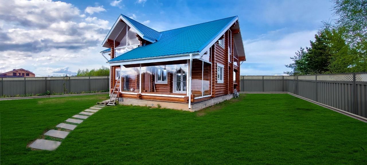 Мягкие окна на веранде загородного дома в посёлке Куркино
